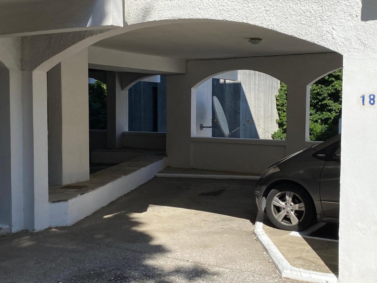 Irini Seaside Apartment Palaiontsiflikion Ngoại thất bức ảnh